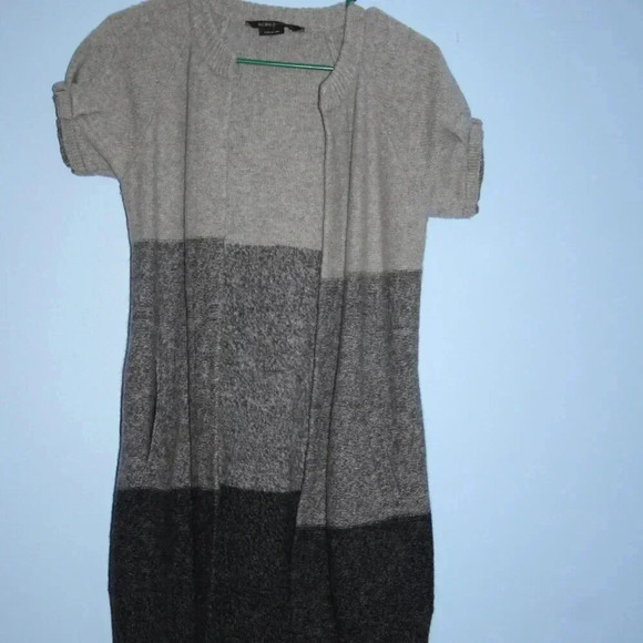 Three Toned Long Sweater by BCBG Maxazaria 100% Wool - Picture 1 of 11